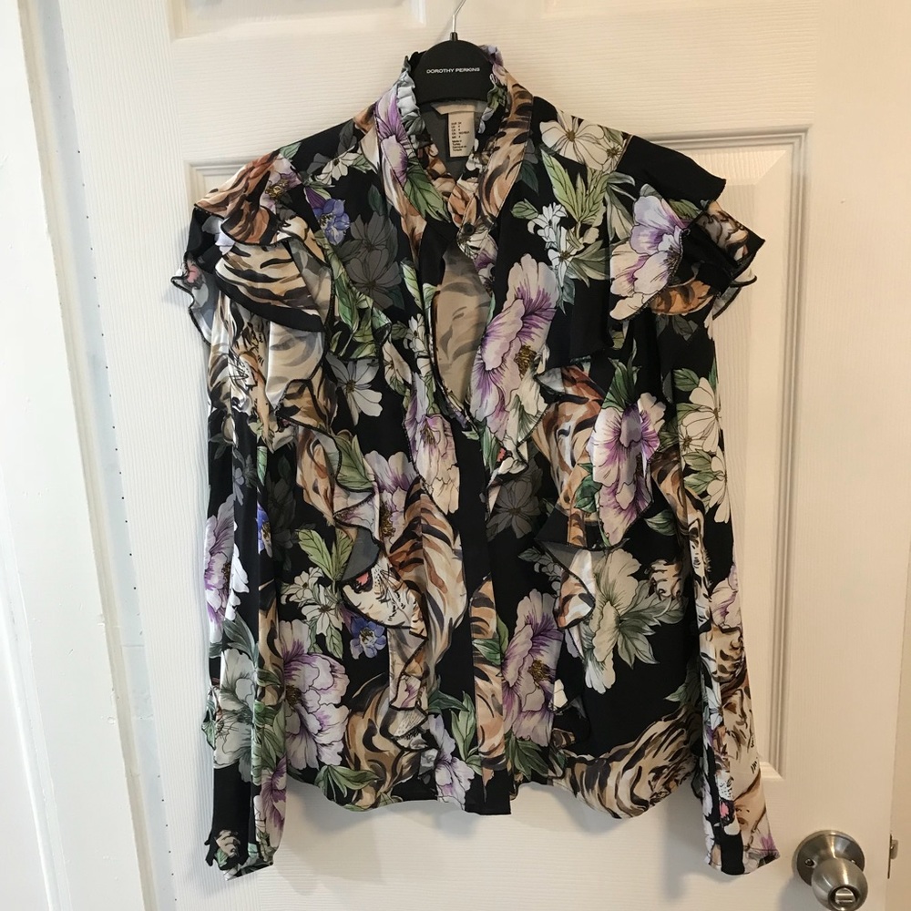H&M Ruffle Shoulder/Sleeve Printed Blouse